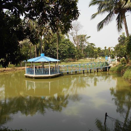 Jamunadighi Eco-Resort Budbud Extérieur photo