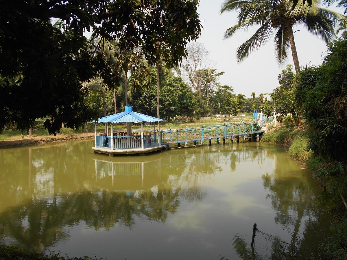 Jamunadighi Eco-Resort Budbud Extérieur photo