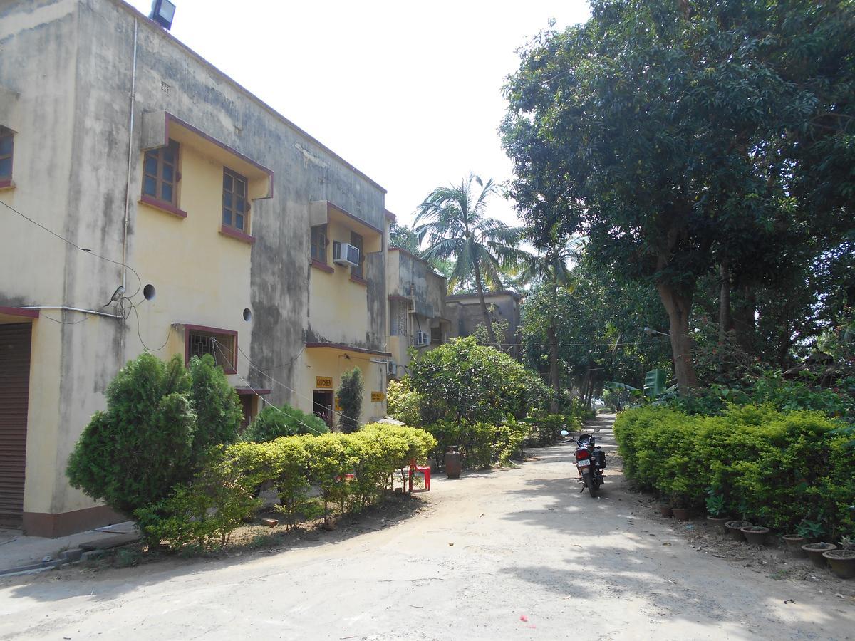 Jamunadighi Eco-Resort Budbud Extérieur photo